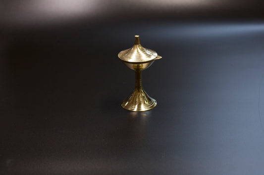 Brass Oil Lamp – Traditional Puja Diya for Meditation, Altar & Home Decor (Includes 20 Free Cotton Wicks) (Copy)